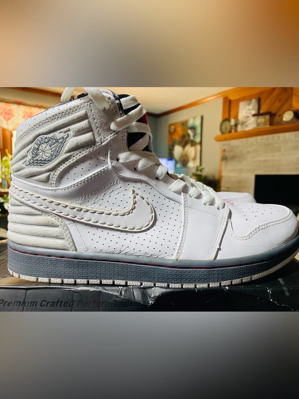 Air Jordan 1 Retro '93 2012 Bugs Bunny Size 10.5m Original box. White High-Top